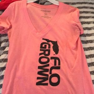 Flo Grown v-neck tee